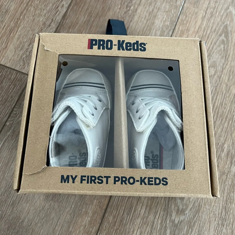 Brand New My First Pro-Keds White Unisex Baby Crib Shoe Size 4